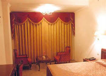 De Park Hotel Shimla Esterno foto
